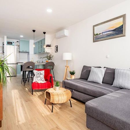 Center Apartment Pia Omiš Esterno foto