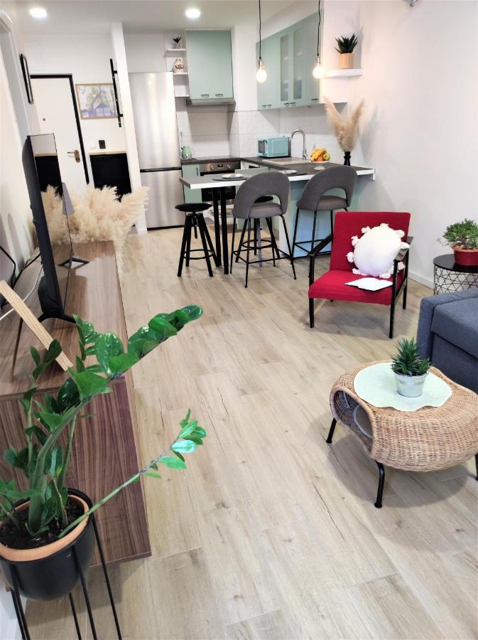 Center Apartment Pia Omiš Esterno foto
