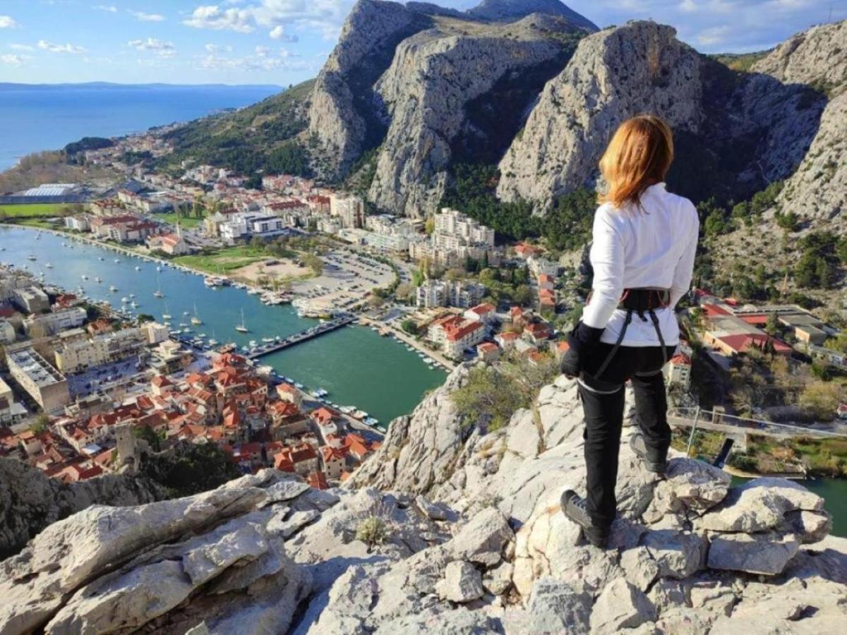 Center Apartment Pia Omiš Esterno foto